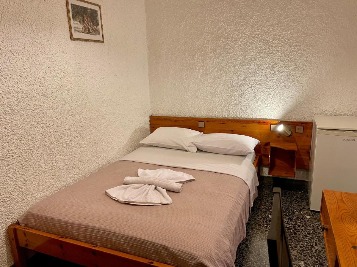 Lefka Hotel Kolymbari Exterior photo