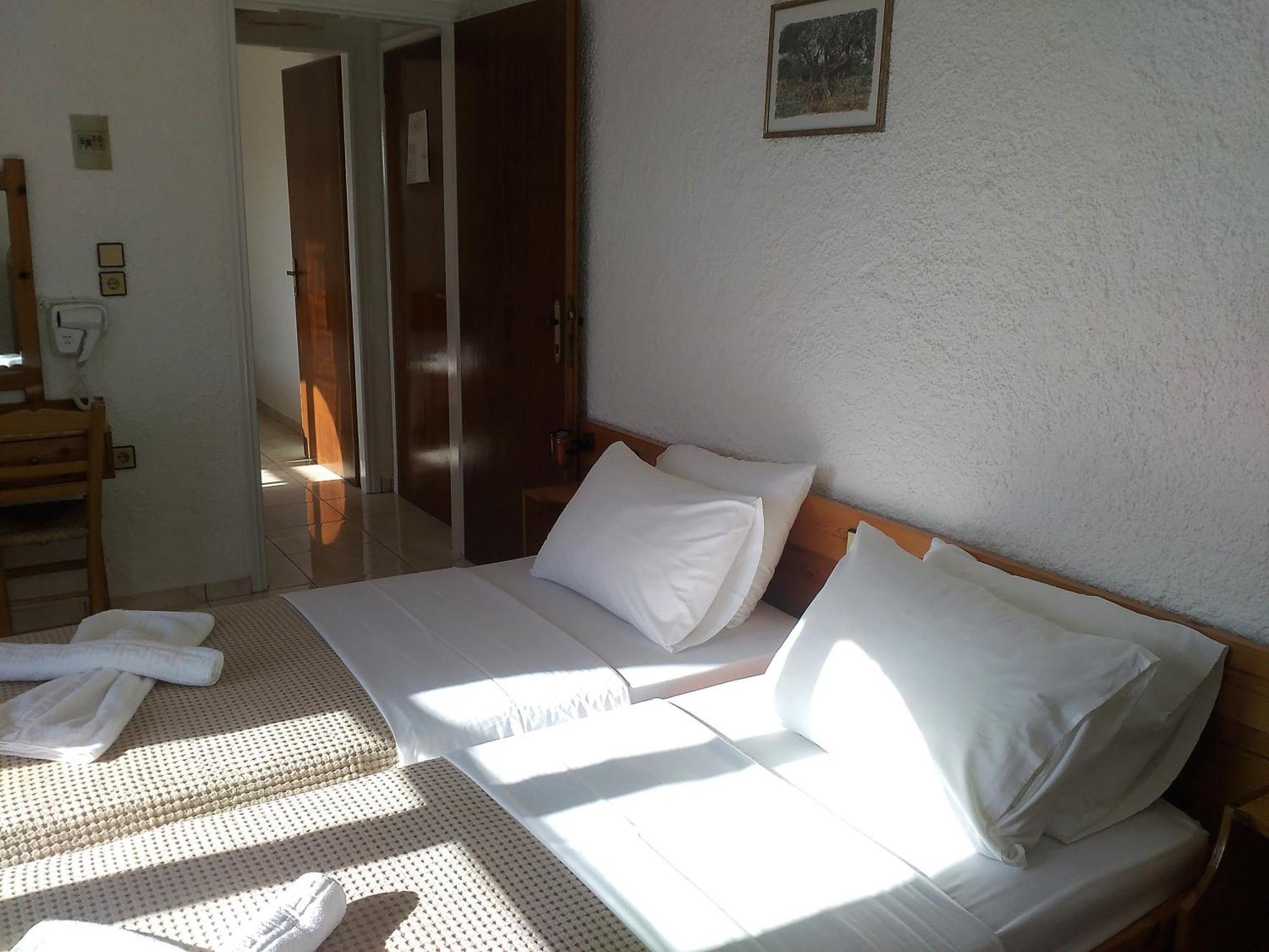 Lefka Hotel Kolymbari Exterior photo